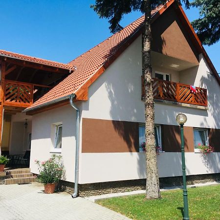 Apartmán Hanna Apartman Balatonlelle Exteriér fotografie